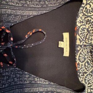 Skies are Blue Juju Lace Up Blouse Size Medium